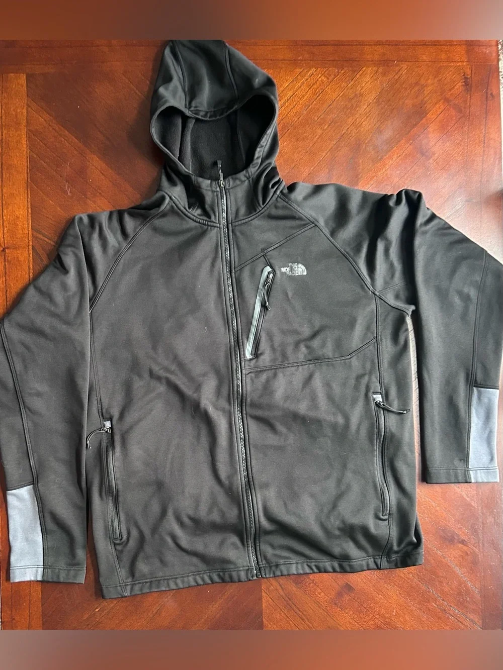 The North Face Black Hooded Performance Softshell Jacket size XL